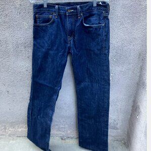 Dark Wash Levis 32/34 Denim Jeans